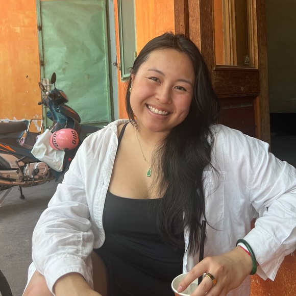 Meet your Posher, Sophie - Picture 1 of 1